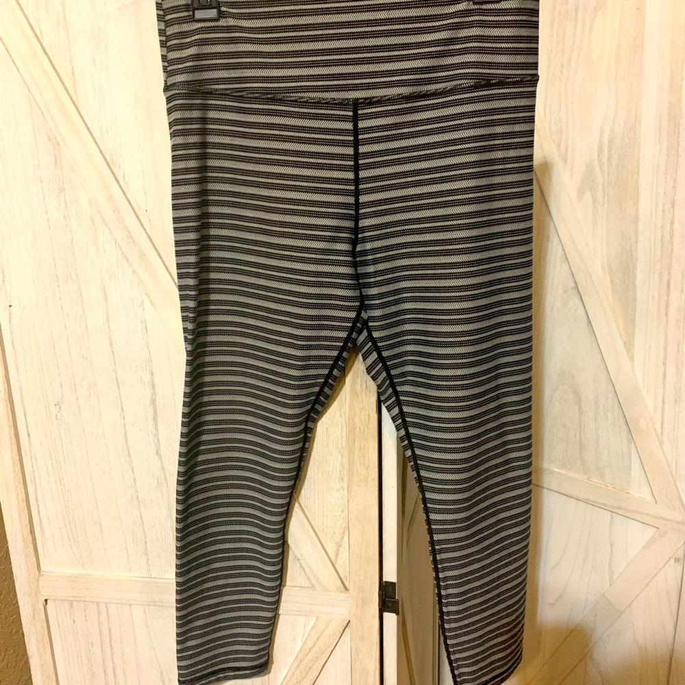 ZYIA AZTEC LEGGINGS